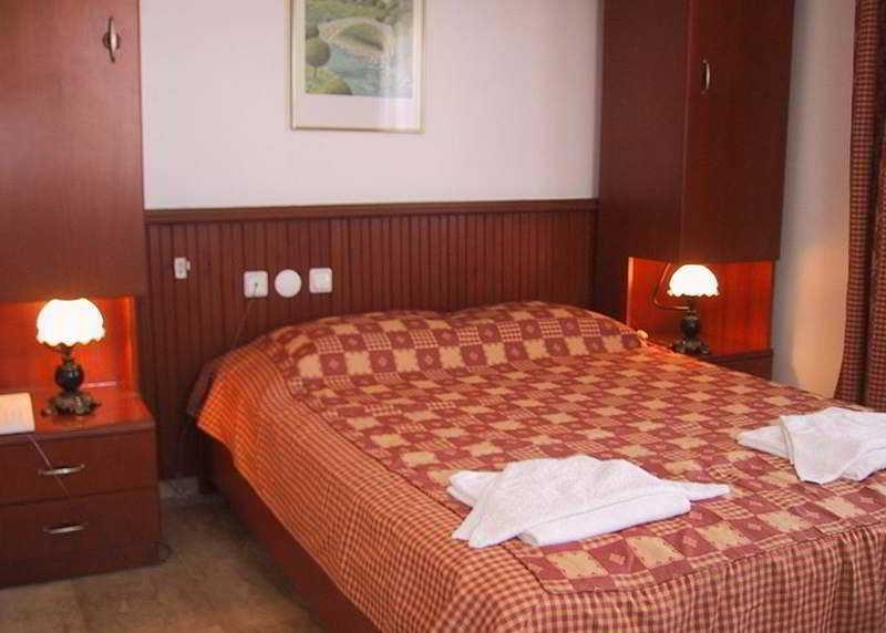Reishan Hotel Turgutreis Exteriör bild